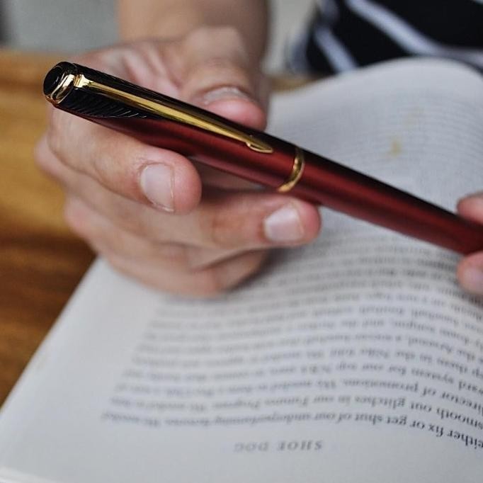 

Parker Inflection Limited Edition Fire Red Fountain Pen Original