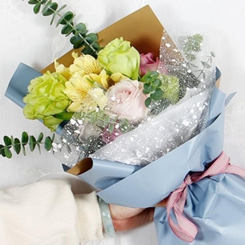 

ORIGINAL [ 1 Roll ] Snow Tile Roll / Kain Tile Salju / Snowy Wrapping Paper / Flower Wrapp / Kertas Buket al-116