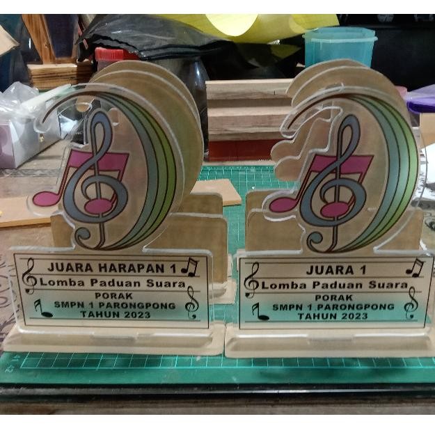 t-56 Plakat Akrilik Custom 5 mm I Plakat Wisuda I Plakat Lomba I Penghargaan Plakat Murah Bandung Ba