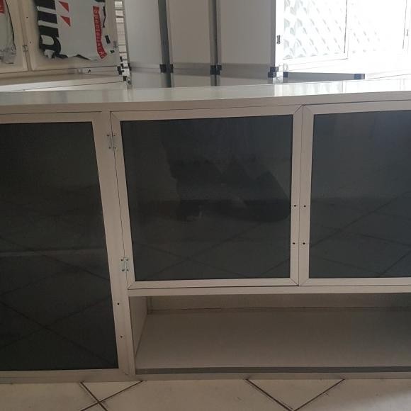 Rak Gantung Lemari Dapur Kitchen Set Atas Alunium Kaca 3 Pintu Acp