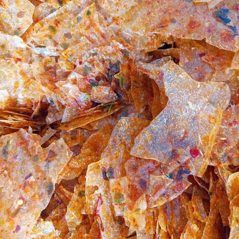 

Buruan Keripik Kaca 1Kg Madoded Pedas Daun Jeruk High Quality