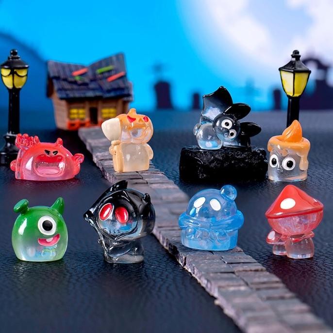 

D Mini Halloween Monster Crystal Ball Ornament Terbaik