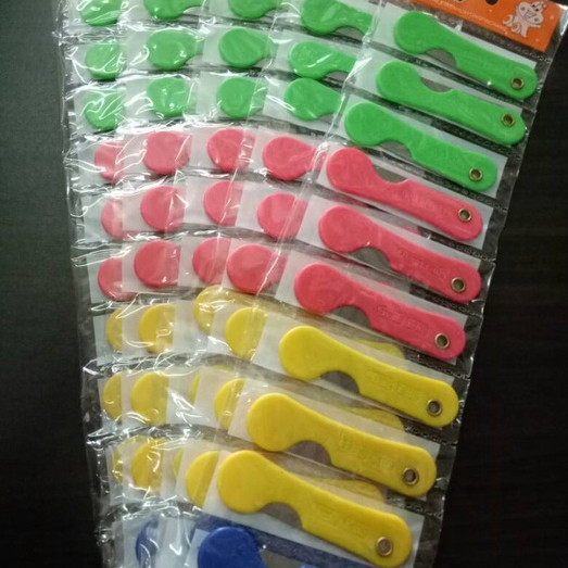 Cutter Lipat Warna Warni Silet Flip Pisau Mini Tajam Razor Pemotong Kertas Portable Tipis Ecer