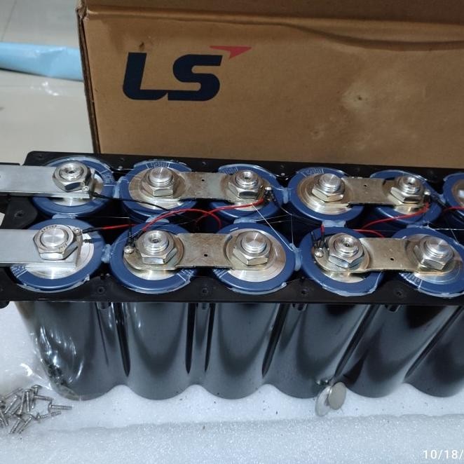 Ultra Capacitor Lsuc 32V 250F Isi 12 Cell 2.7V 3000F Super Capasitor