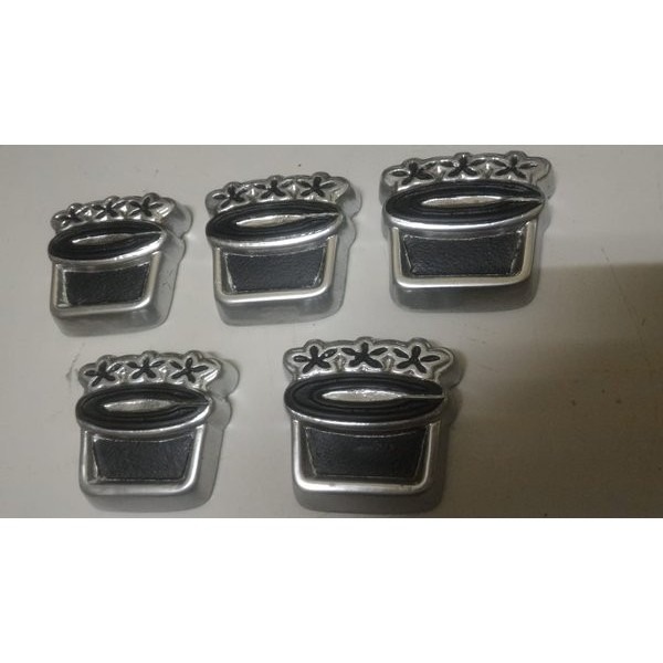 emblem grill gril corolla ke30 ke 30 75 76 bahan fiber