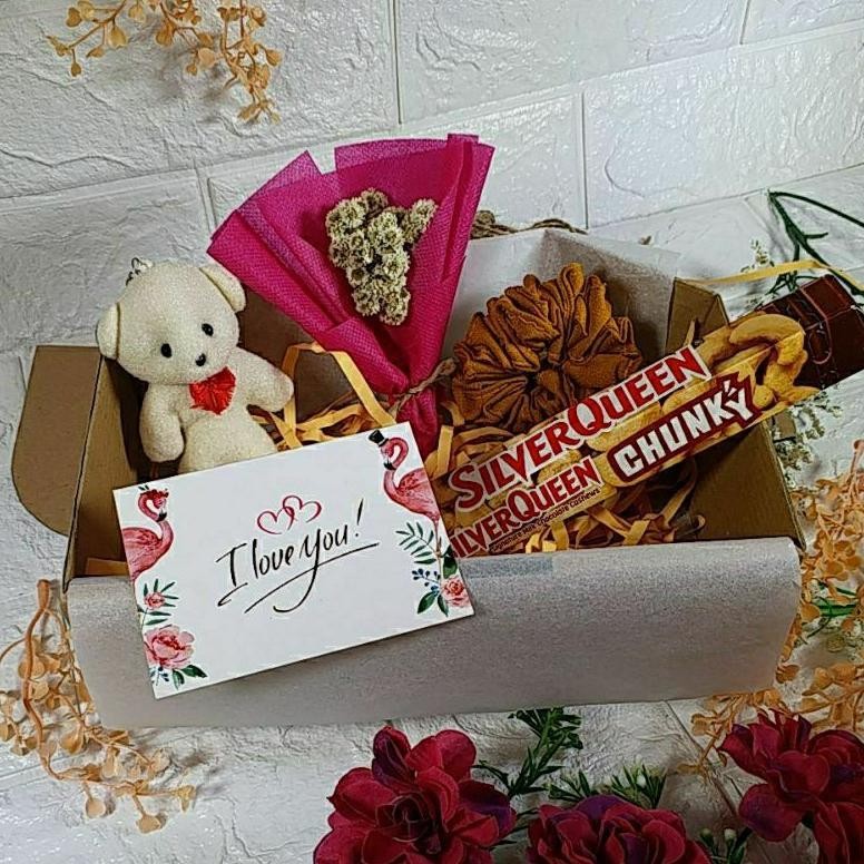 

TERMURAH Hampers Valentine Hampers Ultah Cewek Hampers Anniversary Hampers Wisuda Kado Valentine Kado Ultah Wanita Kado Anniversary Kado wisuda Hadiah Ultah Wanita Hadiah Anniversary Hadiah Wisuda Gift Box wanita Hadiah Natal hampers coklat dvc-78