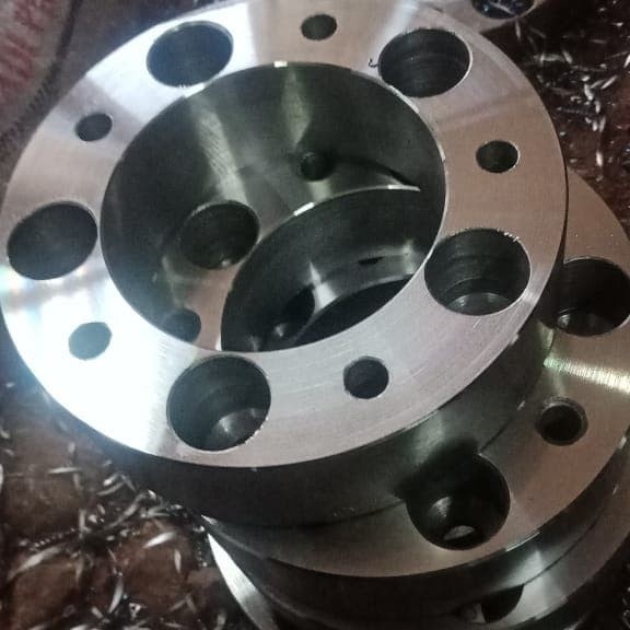 ADAPTOR VELG MOBIL (TEBAL 2/3CM) H5X139.7 JIMMY, ESCUDO, CJ JEEP,