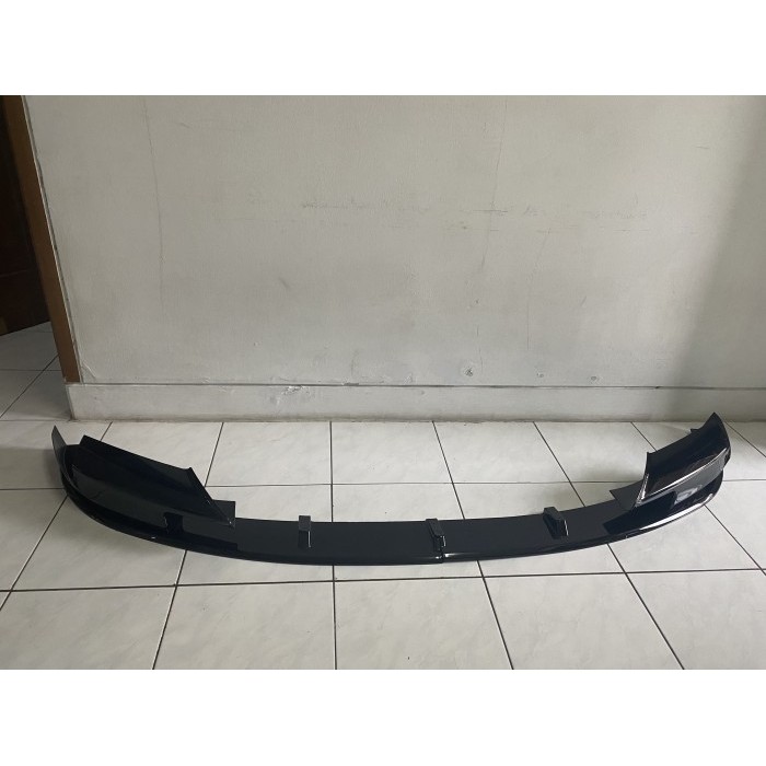 BISA GOSEND FRONT LIPS BUMPER BMW F10 M5 PLASTIK ABS TERMURAH