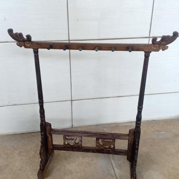 

Rak Gantung Kuas Kaligrafi Kayu 12 Hook