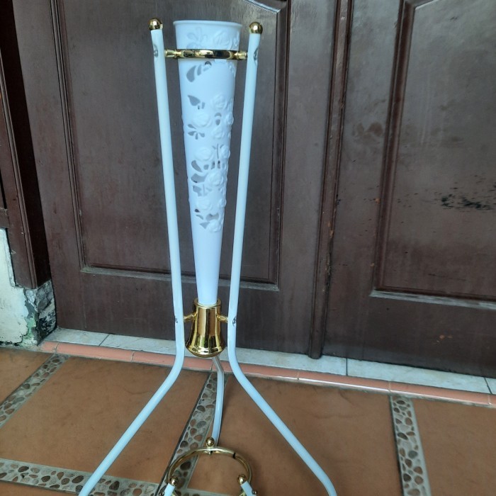 POT STANDING BESI/POT CORONG /VAS BUNGA TINGGI/POT KERUCUT STANDING