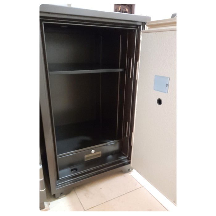 Brankas Krisbow Digital KW 20-95