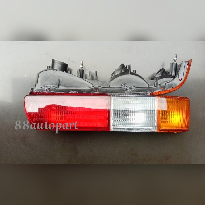 STOPLAMP CARRY FUTURA MINIBUS / LAMPU BELAKANG CARRY FUTURA MINI BUS