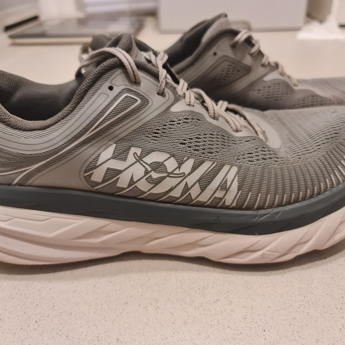 ORIGINAL 100% SEPATU HOKA BONDI 7 GREY