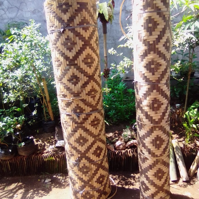 bilik bambu anyaman dinding motif
