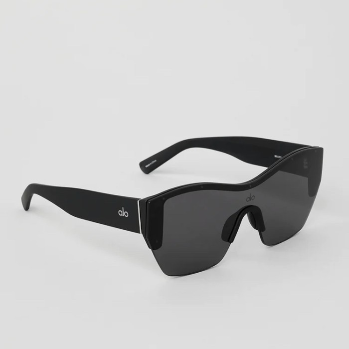 SALE Alo Yoga Stunner Sunglasses