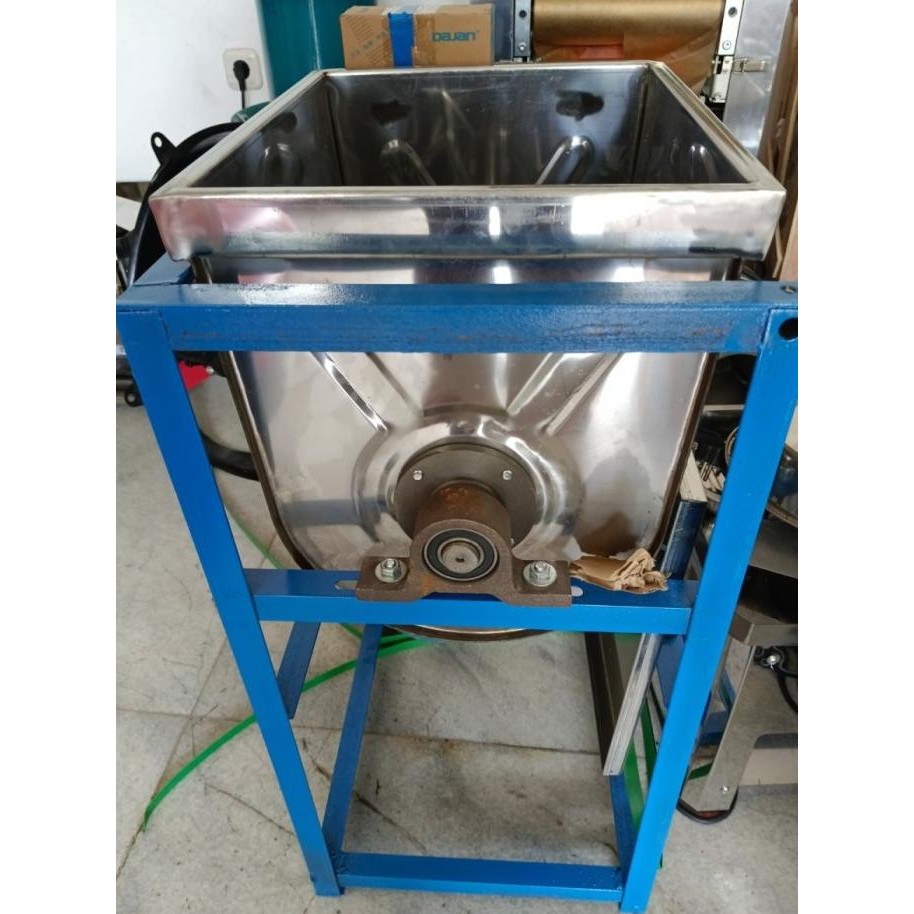 Mesin Pengaduk Adonan Mesin Pengaduk Tepung Terigu Mixer Roti Kue Mie  Ready