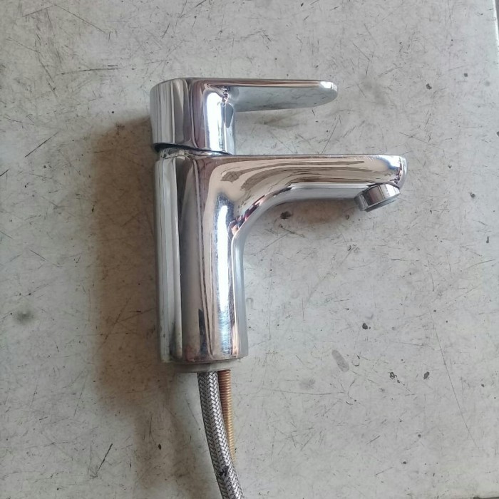 KRAN WASTAFEL PANAS DINGIN MERK GROHE