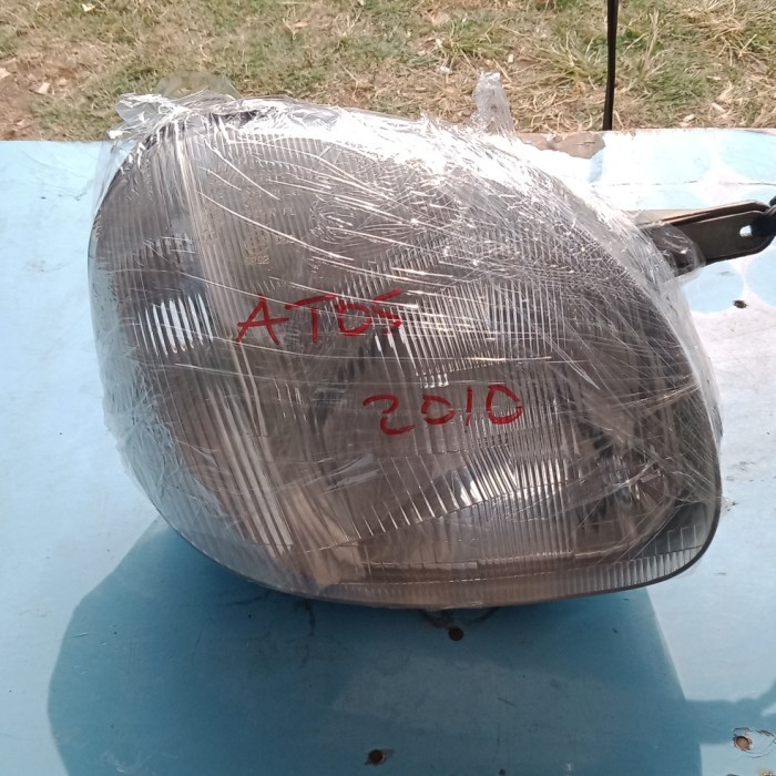 Headlamp Lampu depan Hyundai ATOZ 2010-2011 ( KANAN )