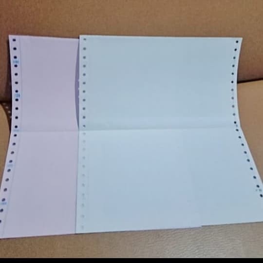 

Continuous Form 2 Ply 9.5 X 11/2 Hi-Print (Isi 2000 Sheets) New