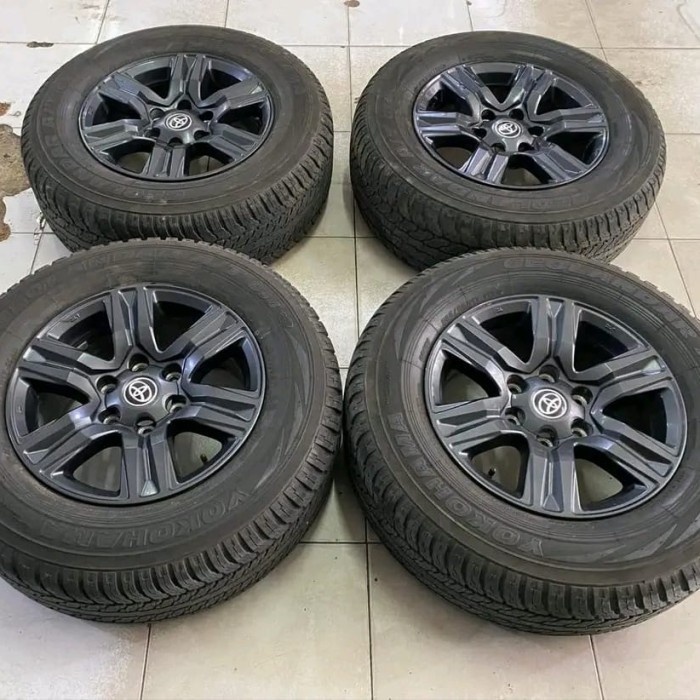 Velg Bekas Racing Original Hilux Ring 17 Baud 6x139.7 + Ban 265/65 R17