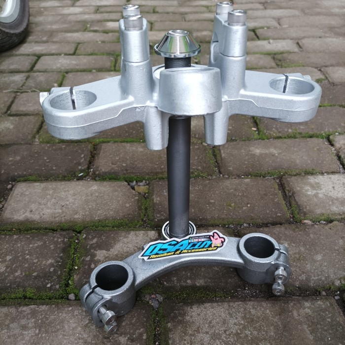 T Atas Bawah Segitiga Skok Shock Ninja R Merk Gorilla