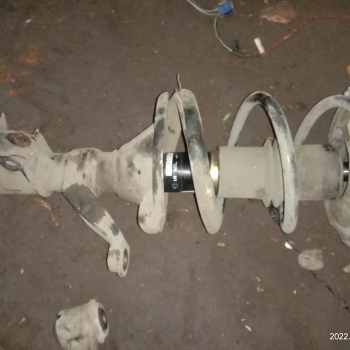 shock depan kiri crv gen 2