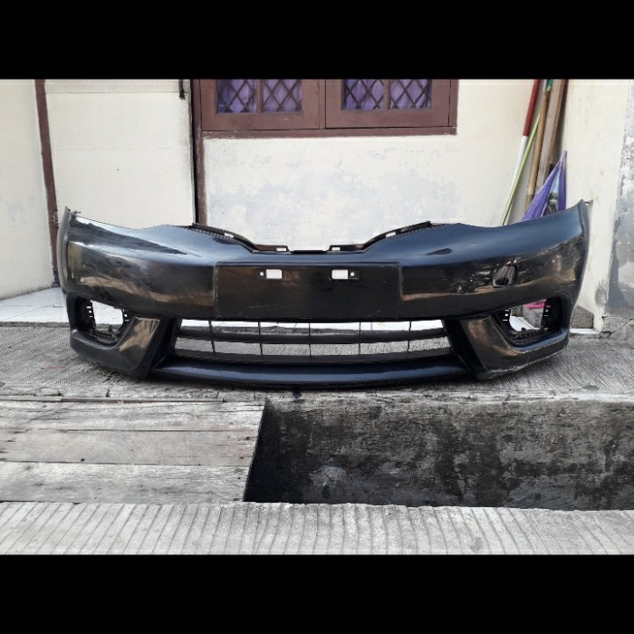 bumper depan grand livina