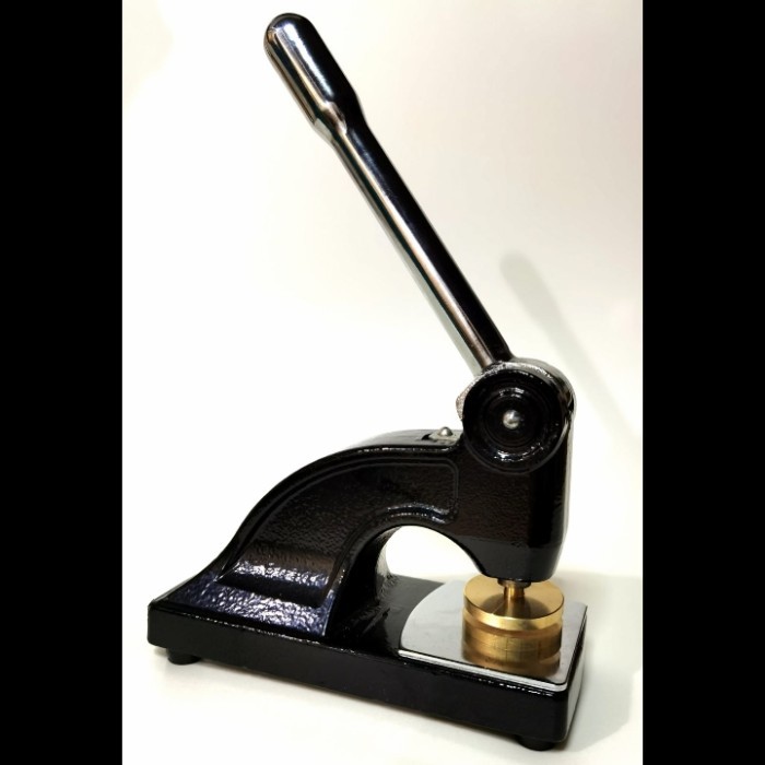 

Stempel Emboss Meja Besar 30cm