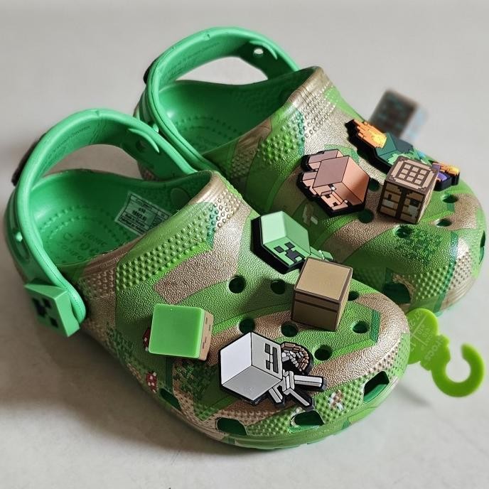 SANDAL CROCS CLASSIC MINECRAFT ELEVATED CLOG KID / SENDAL ANAK