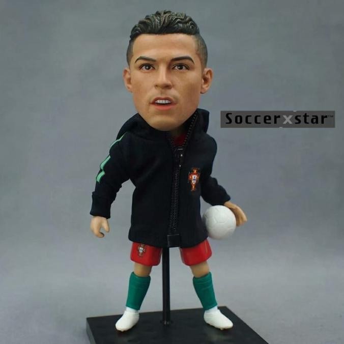 Miniatur Bentuk Karakter Pemain Bola Cristiano Ronaldo Bhn Plastik PVC