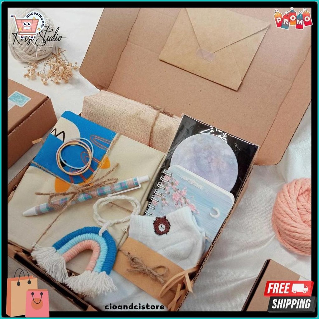

[Kitso] Hampers Korean Gift Box Tote Bag Stationery Aesthetic Untuk Kado Ultah / Wisuda / Anniv (Cod)