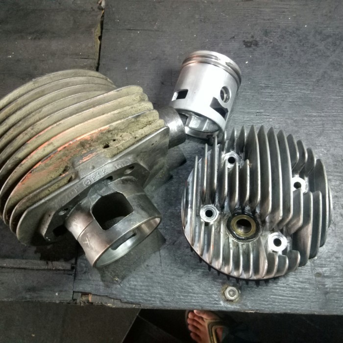 >*>*>*>*] blok piston head vespa excel original P4K 10M