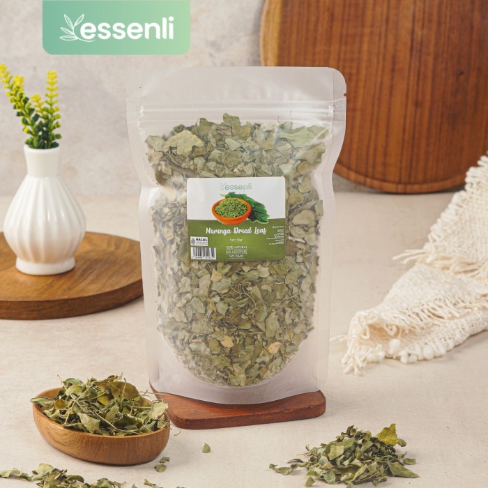 

Daun Kelor Kering / Dried Moringa Leaf / Teh Daun Kelor