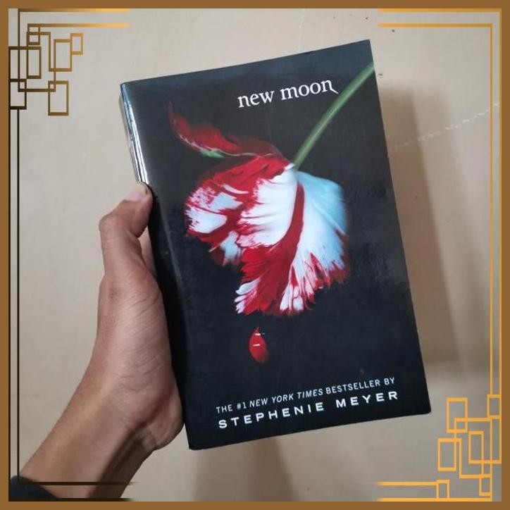 

[ADG] Novel Import New moon by stephenie meyer