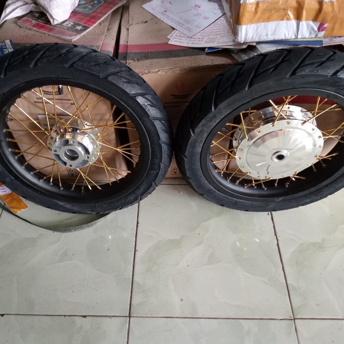 velg Yamaha Xeon/x ride 125 cc ring 14 x215/185 plus ban
