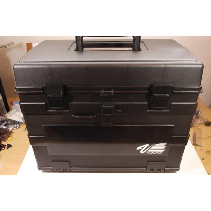 Meiho Versus VS-8010 Tackle Box