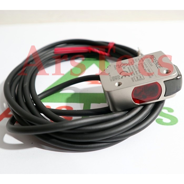 READY Keyence LR-ZB250AN CMOS Laser sensor...NPN out put jarak 250mm