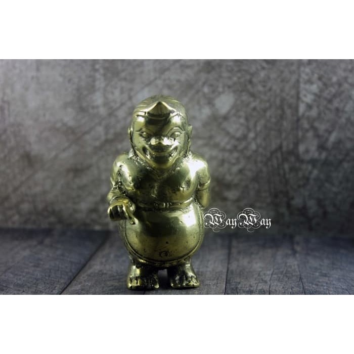 Patung Semar Kuningan