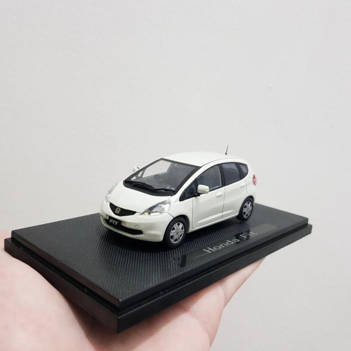 Diecast Ebbro 1/43 Honda Fit Jazz Ge8 White Putih Murah
