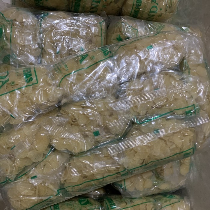 

Ready Gas!!! Kerupuk Singkong Ceriping Pedas Cap Panda 5 Kg 1 Bal 10 Bungkus @500Gr