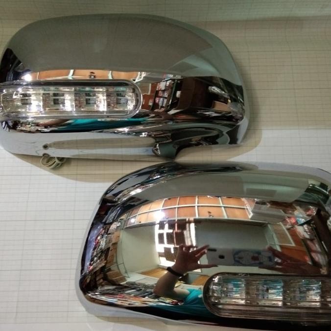cover spion lampu innova 2005-2011