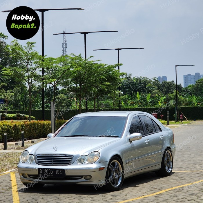 BODYKIT W203 AVANTGARDE BUMPER DEPAN BELAKANG SIDESKIRT