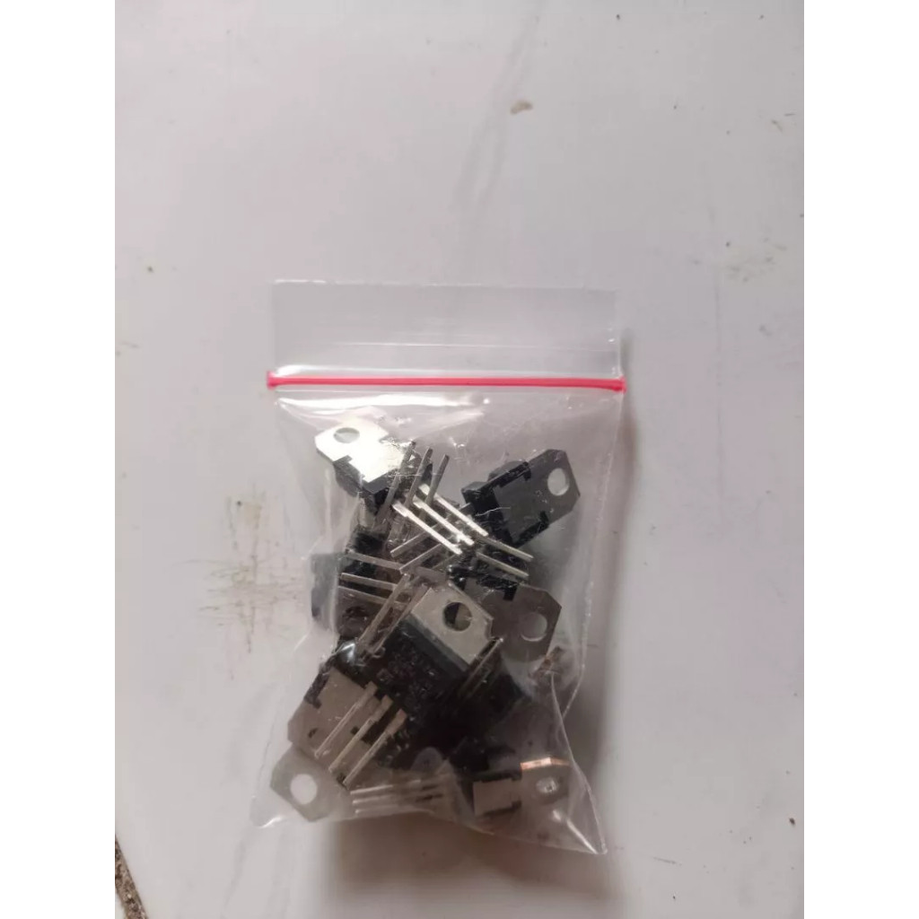 IC Regulator  LM7805 L7805 7805 L7805CV Voltage 5V  Regulator IC Komponen Elektronik