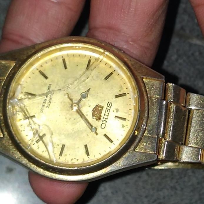 JAM TANGAN KONDISI MATI