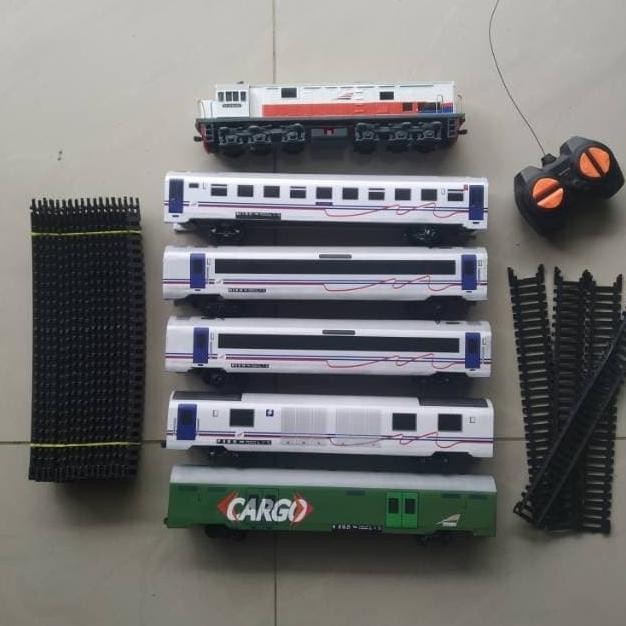 paket miniatur kereta api Indonesia cc201