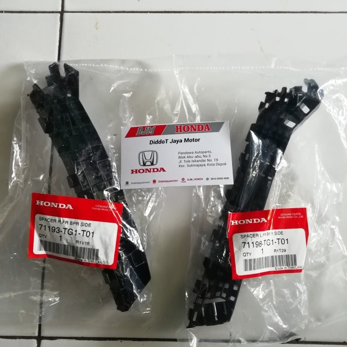 BRACKET / BREKET BUMPER DEPAN BRIO MOBILIO