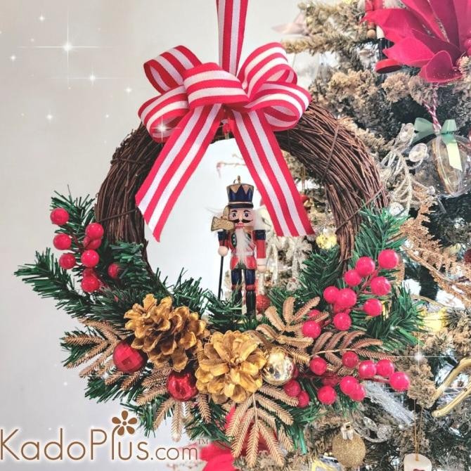 

PROMO CLASSIC RED NUTCRACKER CHRISTMAS WREATH- CHRISTMAS HAMPER