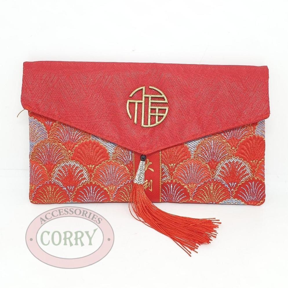 

Dompet Angpao Imlek Pasar Cheongsam Imlek Merah Emas Gold 20 Cm New Stok