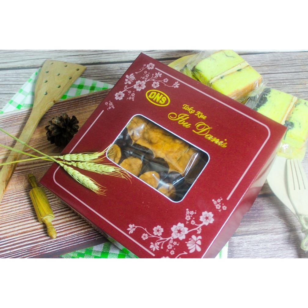 

Lapis Mandarin Moka / Mocca Cake PREMIUM / Kue Lebaran Arisan & Natal