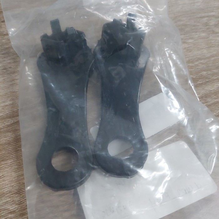 Bracket headlamp BMW E60 520 523 530